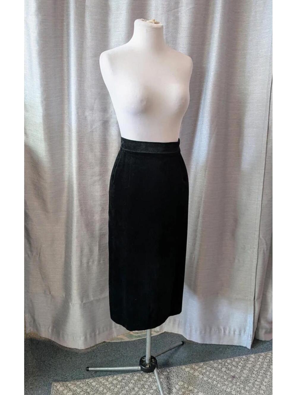 Vintage 80s Black Velvet Pencil Skirt M